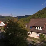 Апартаменты Tannenhuegel Residenz Лаутентхаль